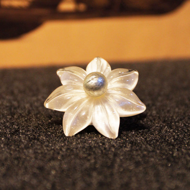 Ladies Vintage Resin Flower Stretchable Ring Adjustable Flower Ring
